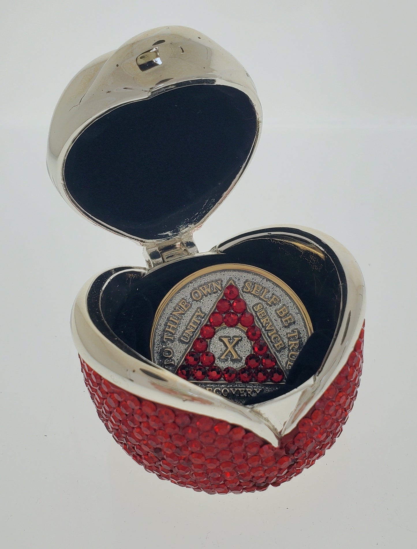 Rose Box Chip Holder with matching Medallion (Red)