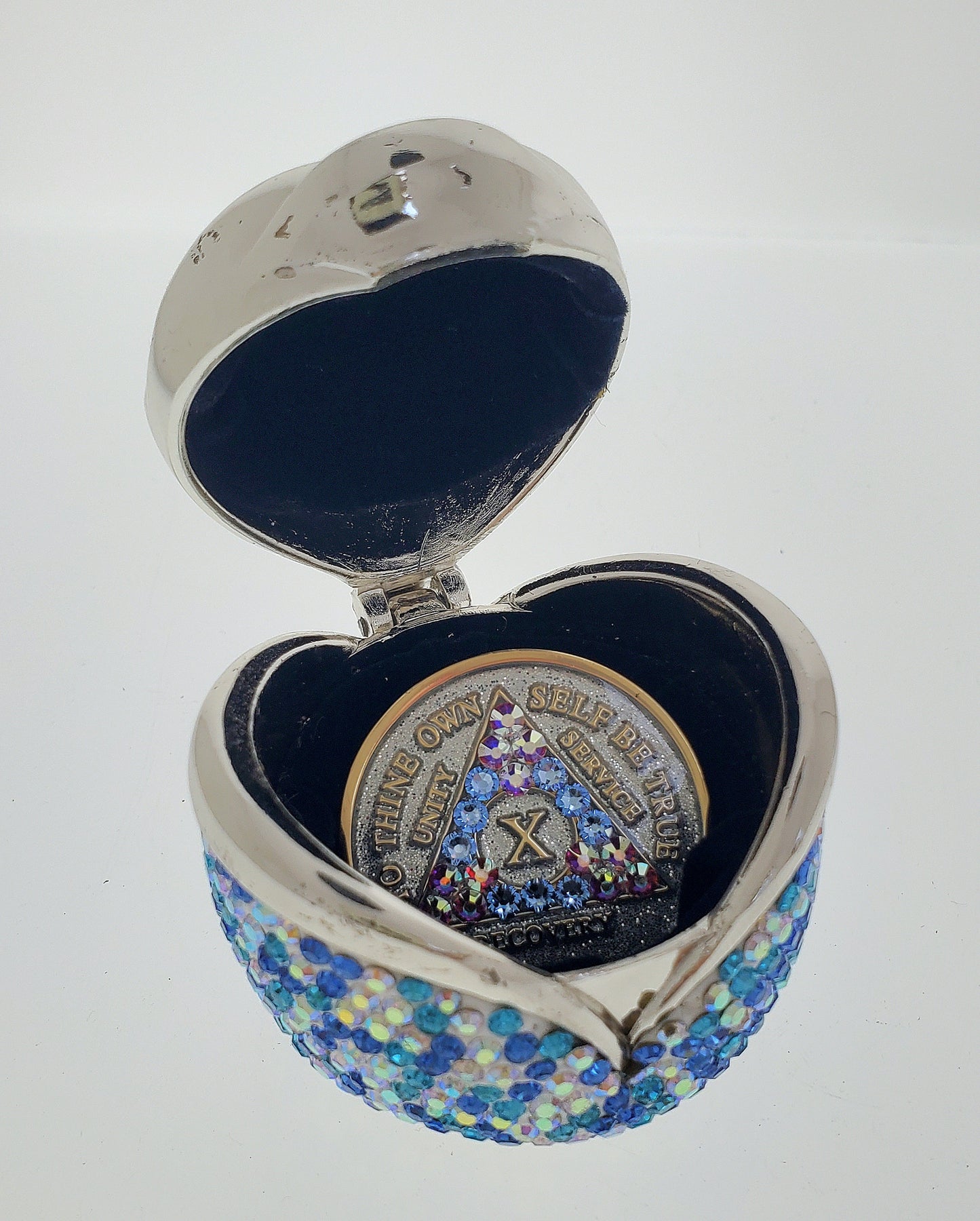 Rose Box Chip Holder with matching Medallion (Blue and Clear Aurora Borealis)