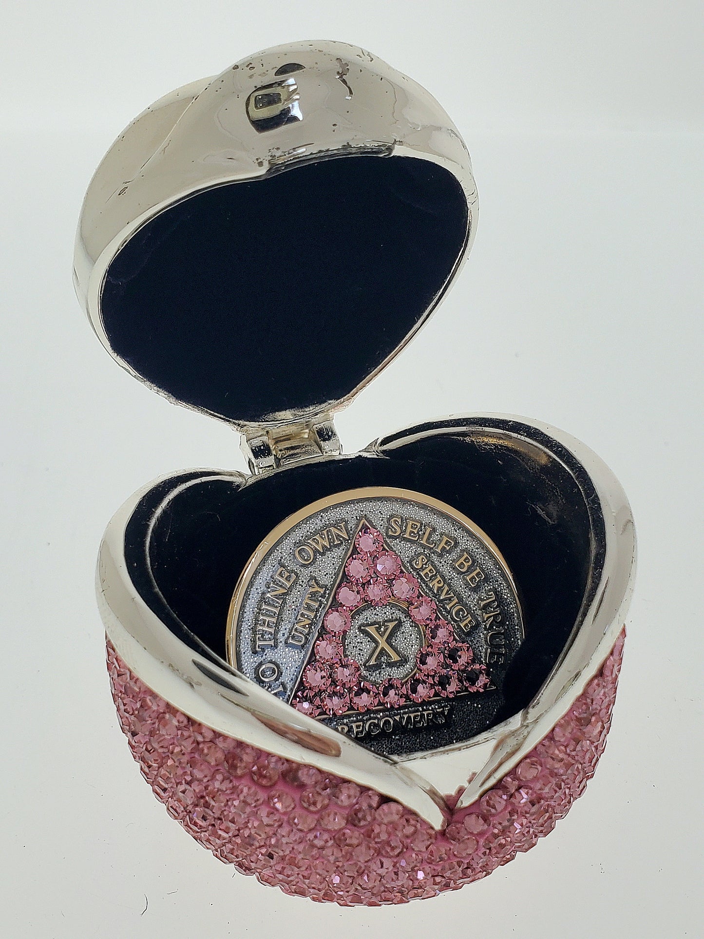 Rose Box Chip Holder with matching Medallion (Pink)