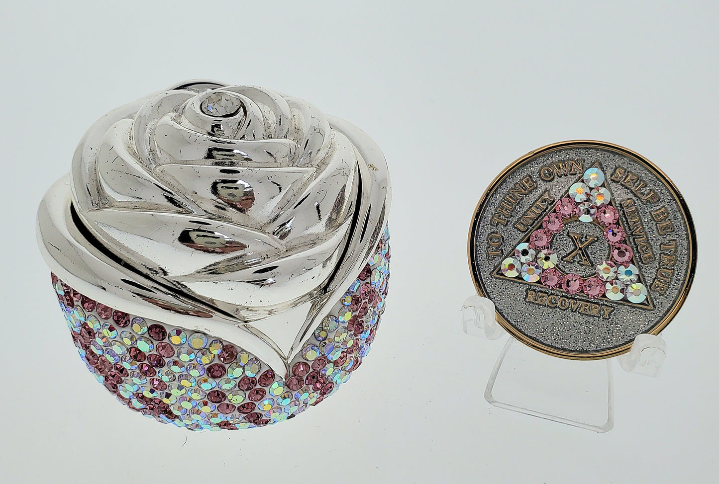 Rose Box Chip Holder with matching Medallion (Pink and Clear Aurora Borealis)